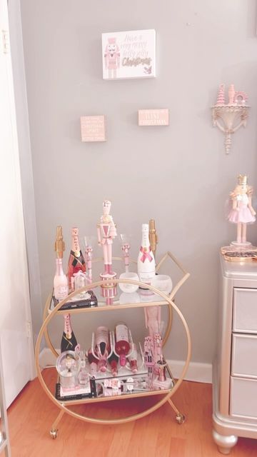 PinkNGlamMommy on Instagram: "💖Happy Pink Wednesday🥂🍾 Who else is ready for a little Wine Christmas 🥂✨💖 Here is my Pink Christmas Nutcracker Bar cart ready for Pinkmas 💖 🎄 Unfortunately I won’t be able to use it here but hopefully will be able to put it together again, I loved how it turned out my obsession with the Pink Nutcrackers is real as you can see 💞✨ 💞 🎄 💞 💖 🥂 💞 🍾 ✨ 💞 ✨ 🥂 🍾 🩷 #Barcart #Pinkbarcart #christmasbarcart #pinkmas #pinkchristmas #moet #pinklover #moetandchandon #homegoods #winecollection #homegoodsfinds #pinkwine #cheers #christmas2023 #ballerina #nutcracker #pinknutcracker #christmasvibes #pinkandgold #sonofanutcracker #pinkdecor #christmasdecor #rose #pinkwednesday #pinktheseason #pinkaesthetic #softaesthetic #christmastime ✨🍾🎄" Pink Christmas Bar Cart, Balloon Therapy, Ballerina Nutcracker, Christmas Bar Cart, Christmas Catering, Pink Wednesday, Wine Christmas, Christmas Brunch, Pink Wine