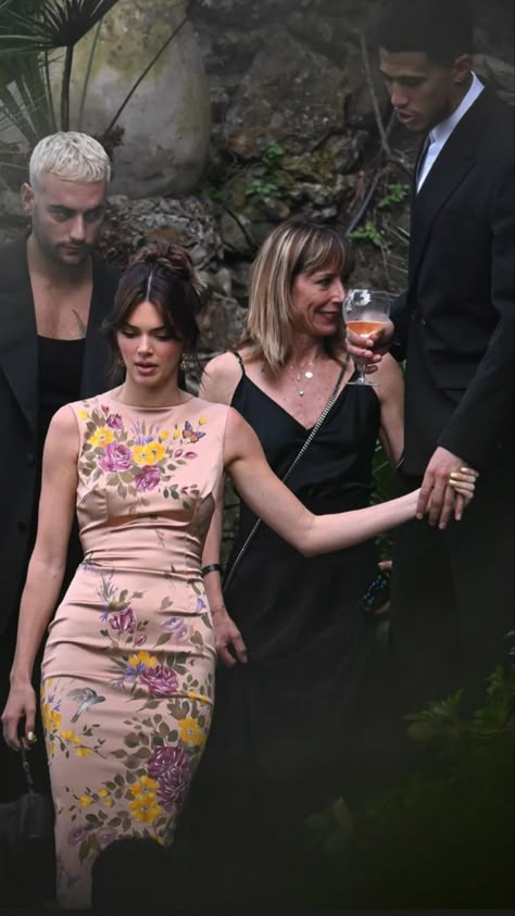 Kendall Jenner Dress Kourtney Wedding, Kendall Jenner Wedding Outfit, Kendall Kourtney Wedding, Kendall Jenner Wedding Dress, Kendall Jenner At Kourtney's Wedding, Kendall Jenner Italy Outfits, Kendall Jenner Italy Wedding, Kendall Jenner Fancy Outfits, Kendall Jenner Kourtney Wedding