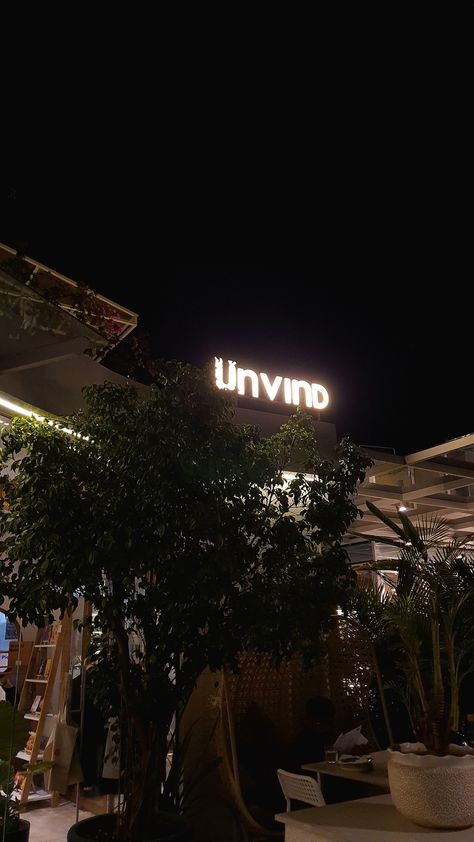 Cafe Unvind, Surat Surat Snap, Surat Cafe, Night Snap, Snap Snapchat, Indian Aesthetic, Night Driving, Stylish Watches, Sky Aesthetic, Snapchat