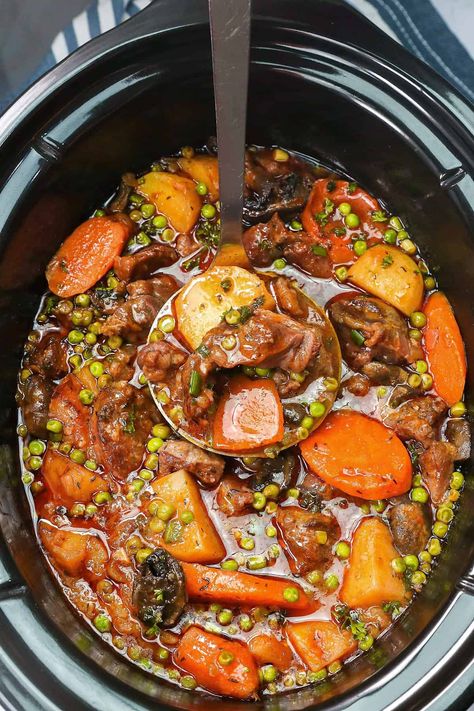 Lamb Stew Slow Cooker, Lamb Recipes Crockpot, Crockpot Lamb, Lamb Side Dishes, Lamb Roast Recipe, Stew Recipes Crockpot, Lamb Casserole, Veal Stew, Lamb Stew Recipes