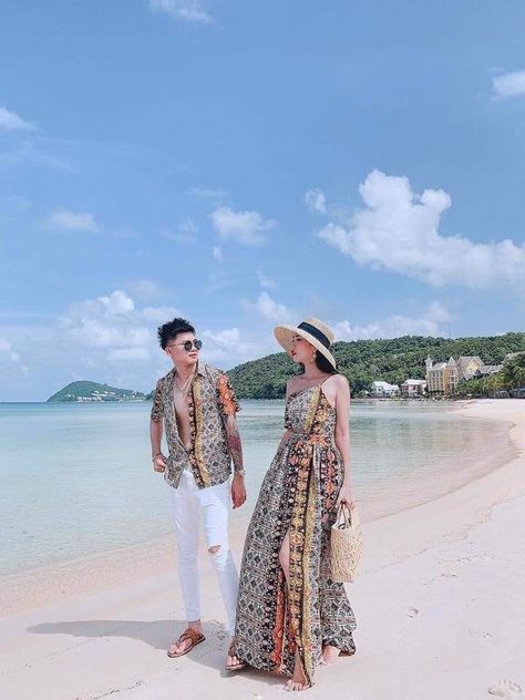 Formalite Dress Couple, Matching Honeymoon Outfits, Couples Vacation Outfits, Coordinating Couple Outfits, Outfits For Short Girls, Outfit Pareja, Vacation Lookbook, Couple Dresses, Couple Clothing