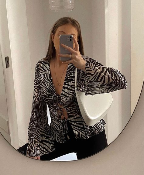 Night Out Outfit, River Island, Summer Drinks, Makeup Tutorial, Night Out, Spring Fashion, Long Sleeve Blouse, Fashion Inspo, Women's Top