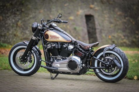 Thunderbike Flying Slim • H-D Softail Slim FLSL Custom Bobber Softail Slim Custom, Softail Bobber, Harley Davidson Trike, Harley Davidson Parts, Softail Slim, Softail Custom, Harley Bobber, Classic Harley Davidson, Bobber Bikes