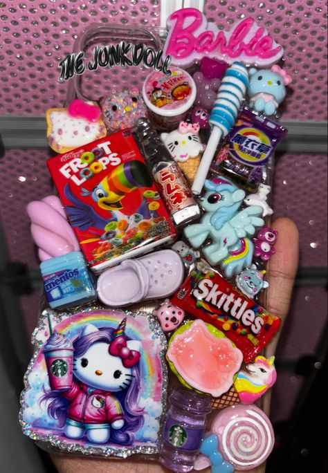 Unicorn junk case 🦄💜 Junk Case Business Names, Junk Case Ideas, Junky Cases, Junk Case, Cute Braces Colors, Cute Braces, Pansexual Flag, Creative Iphone Case, Braces Colors