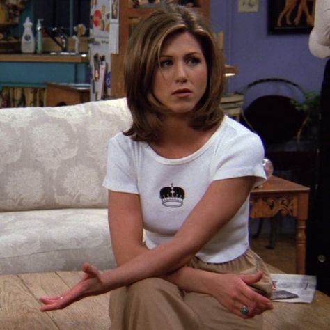 Estilo Rachel Green, Rachel Green Hair, Rachel Haircut, Rachel Hair, Rachel Green Friends, Rachel Green Style, Blonde Lowlights, Rachel Green Outfits, Rachel Friends