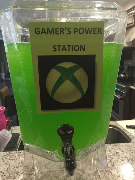 Gaming Party Decorations Ideas, Video Game Snack Ideas, Gamer Party Theme, Xbox Party Decorations, Level Up Birthday Party Ideas, Ps4 Birthday Party Ideas, Gaming Bday Party, Master Chief Birthday Party Ideas, Gaming Party Food Ideas