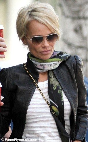 Kristen Chenoweth, Charlize Theron Short Hair, Kort Bob, Kristin Chenoweth, Fun Hair, Long Pixie, Peinados Fáciles Para Cabello Corto, Penteado Cabelo Curto, Short Pixie Haircuts