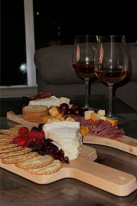 wine & cheese night Wine And Snacks, Cheese Night, Perfect Movie Night, Perfect Movie, Wine Night, A Glass Of Wine, Wine Cheese, Glass Of Wine, Wine And Dine