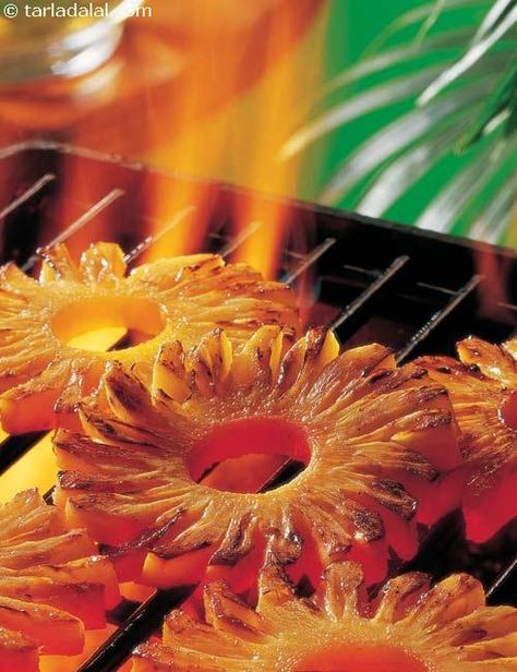 Barbequed Pineapple Slices recipe, Sizzler Recipes | Barbeque Recipes Pineapple Slices Recipe, Dahi Ke Kebab, Sizzler Recipes, Michelada Recipe, Camping Preschool, Cooking Camping, Vegetarian Bbq, Summer Barbeque, Barbeque Party