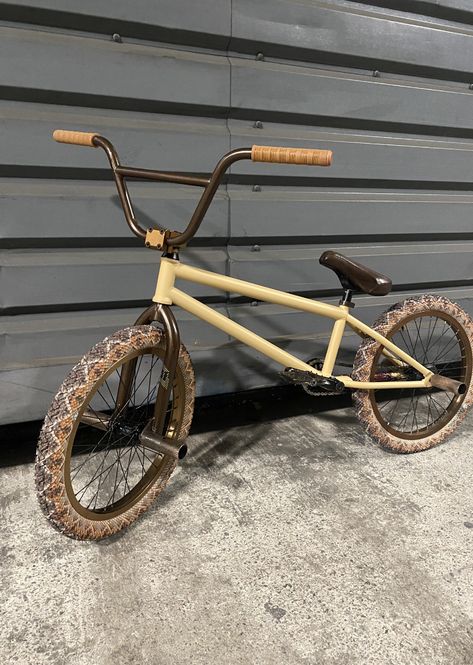 Lockdown build Sputnic frame ,odyssey everything else Konosuba Wallpaper, Bmx Street, Vintage Bmx Bikes, Paint Bike, Exotic Pet, Speedway Racing, Bmx Racing, Bicycle Mountain Bike, Bike Ideas