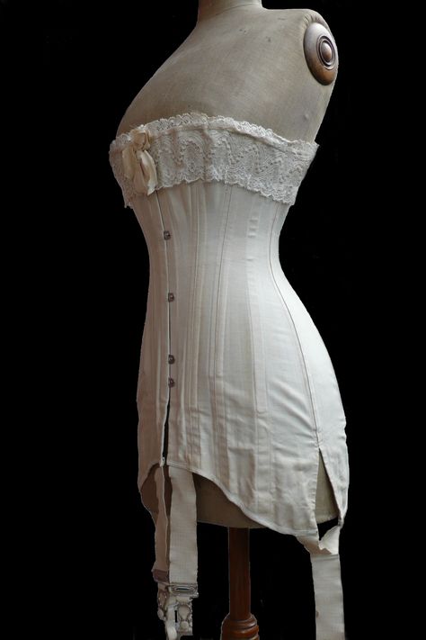 Corset vers 1910 1912 Fashion Women, 1910s Corset, 1920s Corset, 1950s Corset, 1910s Women, 19th Century Corset, 1912 Fashion, Edwardian Era Fashion, Jeanne Paquin