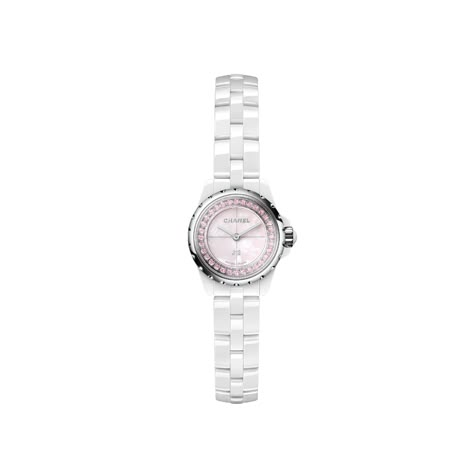 Accessories Png, Chanel J12, Chanel Watch, Trendy Watches, Chanel Store, Watches For Women, Chanel Jewelry, Jewelry Lookbook, 가을 패션