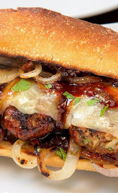 Grilled Meatballs, Club Classics, Meatball Sandwich, Meatball Subs, Sub Sandwiches, Healthy Food Facts, Grilled Onions, Sandwiches For Lunch, Burgers Sandwiches