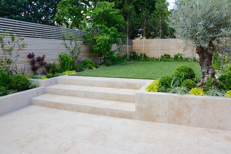 Earlsfield, London - Tom Howard Gardens Garden Design Modern Inspiration, Wide Garden Steps Ideas, Garden With Step Up, Patio With Steps Up To Garden, Tiered Garden Design, Stepped Garden, Small Tiered Garden Ideas, Two Tier Garden Ideas, Tiered Garden Ideas