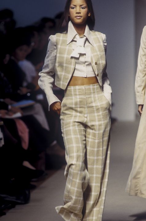 Jil Sander Runway, Veronica Webb, 1990s Fashion, Victoria Secret Fashion, Victoria Secret Fashion Show, Runway Show, Jil Sander, Work Fashion, Couture Fashion