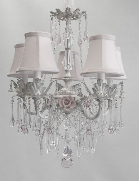 Cute Chandelier, Pink House Interior, Cottage Core House, Shabby Chic Interior Design, 2014 Tumblr, Southern Preppy, Pink Palace, Cute Furniture, Dream Furniture