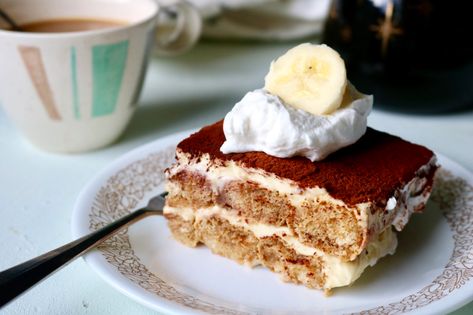 Banana Tiramisu – La Retro Recipe Banana Tiramisu, Nilla Wafers, Write A Book, Banana Slice, Retro Recipes, Banana Cream, Banana Pudding, Cream Recipes, Trifle