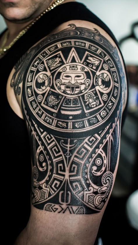 Aztec Warrior Tattoo, Aztec Tattoos Sleeve, Tato Maori, Shoulder Sleeve Tattoos, Mayan Tattoos, Aztec Tattoos, Mexican Art Tattoos, Aztec Tattoo Designs, Tattoo Shoulder