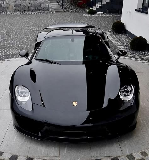 Porsche Garage, Porsche Classic, Classy Cars, Fancy Cars, Porsche Panamera, Porsche Cars, Pretty Cars, Future Car