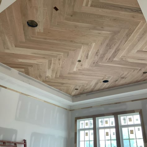 Beams In Tray Ceiling, Tray Ceiling Ideas Living Room, Bedroom Tray Ceiling, Drop Ceiling Makeover, Ceiling Ideas Living Room, Tray Ceiling Ideas, Ceiling Beams Living Room, Coffered Ceiling Design, Ceiling Remodel