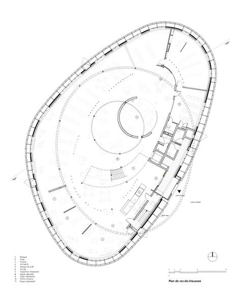 Toy and Media Library / Philippe Fichet Architectes | ArchDaily Curvilinear Architecture, Library Floor Plan, Public Library Design, Library Plan, Museum Plan, Hotel Floor Plan, Early Childhood Centre, Library Architecture, Architecture Concept Diagram