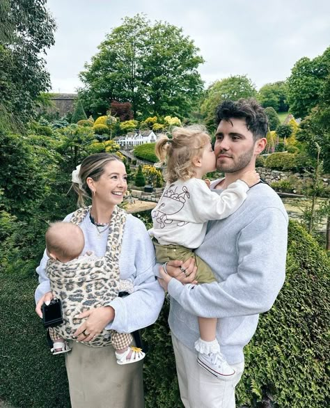 zoella/ zoe sugg + alfie deyes family love aesthetic Family Love Aesthetic, Arthur Hill, Birthday Quiz, Alfie Deyes, Multiples Baby, Zoe Sugg, Zoella, Happy Soul, Love Aesthetic