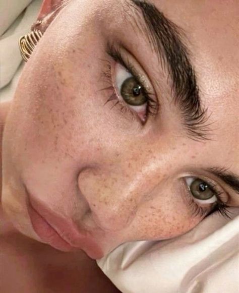 freckles girl aesthetic, beautiful eyes, thick eyebrows girl, freckles aesthetic, beauty type, girl inspo, type of beauty  #beautytypes #freckles #frecklesgirlaesthetic #thickeyebrows #girlaesthetic #beautykind #beautifulgirl #girlinspo #typeofbeauty #aestheticgirlicon Christina Nadin, Freckles Girl, Thick Brows, Ethereal Makeup, Thick Eyebrows, Vogue Beauty, Clean Makeup, Jolie Photo, July 17