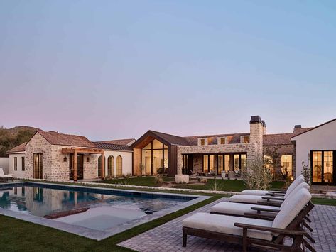 Modern English Country, English Country Home, Modern Nest, Spec Home, Paradise Valley Arizona, Luxurious Pool, Outdoor Dining Spaces, Paradise Valley, Backyard Living