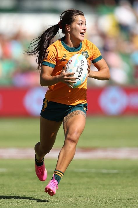 Madison Ashby (Australia) #rugby7s Womens Rugby Players, Women’s Rugby, Rugby Girl Aesthetic, Rugby Aesthetic Girl, Rugby Aesthetic, Rugby Photos, Rugby Body, Touch Rugby, Women Rugby