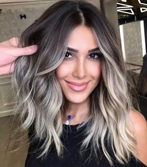 8 Ash Blonde Hair Color Ideas 8 Ash Blonde Hair, Ash Brown Hair Balayage, Ash Blonde Hair Color Ideas, Ash Blonde Hair Color, Ash Blonde Hair Balayage, Blonde Ideas, Ashy Hair, Baylage Hair, Ash Blonde Ombre