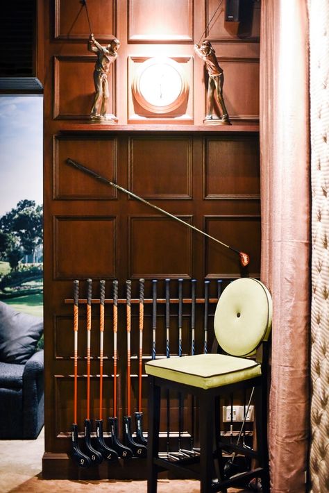 Golf Club Holder, Luxury Golf Club, Golf Themed Office Home Decor, Golf Club Decor, Vintage Golf Room, Golf Club Interior Design, Golf Club Interior, Golf Decorating Ideas, Golf Lounge