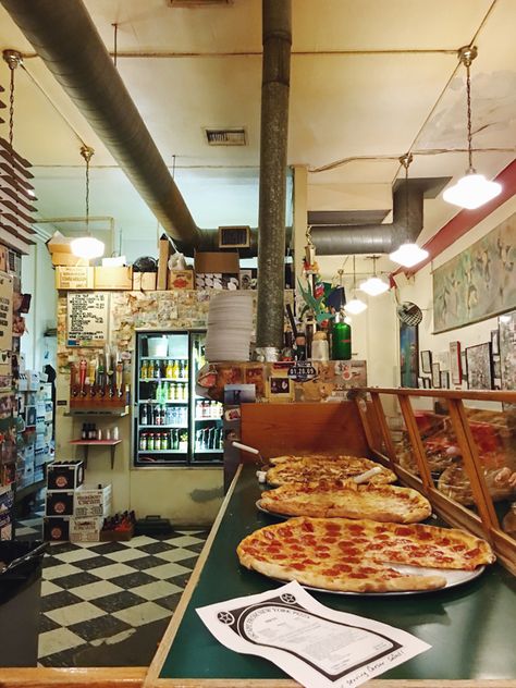 Italian Pizza Shop Aesthetic, 70s Pizza Shop, Small Town Pizza Shop, Old Pizza Shop, Ny Pizza Aesthetic, New York Italian Aesthetic, New York Pizza Shop, Nyc Pizza Aesthetic, New York Pizza Aesthetic