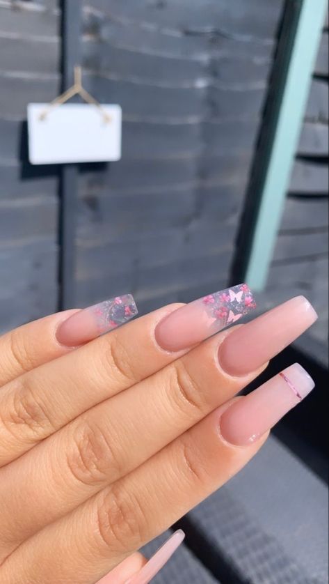 Acrylic Nails Encapsulated, Nails Encapsulated, Encapsulated Nails, Cute Acrylic Nail Designs, Classy Acrylic Nails, Long Acrylic Nails Coffin, Acrylic Nails Coffin Pink, Bling Acrylic Nails, Fire Nails