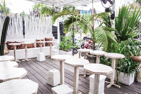 Stick Fence, White Concrete Floors, Bali Interiors, Beach Breakfast, Bamboo Screening, Diy Herb Garden, Decking Area, Outdoor Sitting Area, Wooden Chandelier