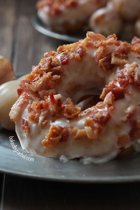 Maple Bacon Donut Recipe Bacon Doughnut, Maple Bacon Donut, Bacon Donut, Yeast Donuts, Donut Recipe, Gummy Worms, Homemade Donuts, Doughnut Recipe, Maple Bacon