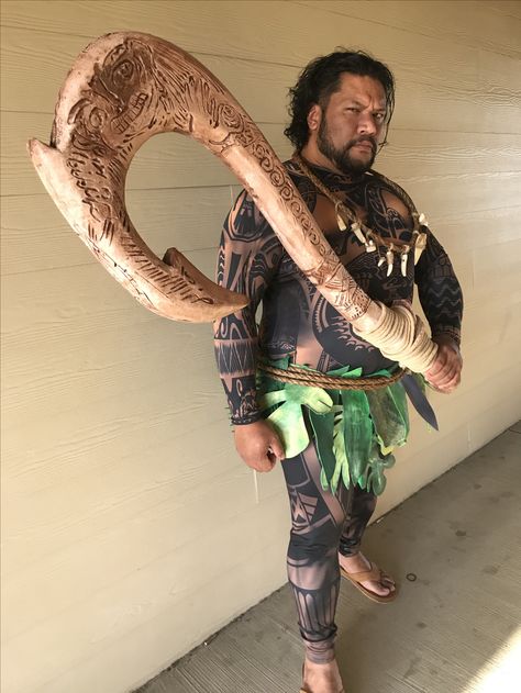 #maui #cosplay #disney #moana Maui Cosplay, Moana Halloween, Moana Halloween Costume, Moana Cosplay, Cosplay Disney, Disney Moana, Disney Cosplay, Family Costumes, Moana