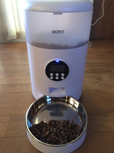 If you need to feed your cat 6 times per day in small portions each time you need to check this out. This unit works very well, for a price you won't believe. Food Dispensers, Automatic Cat Feeder, Small Portions, Lcd Panel, Cat Feeder, Pet Feeder, Cat Feeding, Popular Brands, Cat Accessories