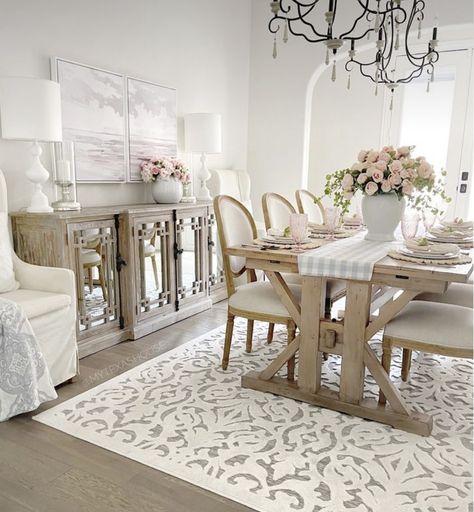 Shop recommended products from Kelli on www.amazon.com. Learn more about Kelli's favorite products. White Wall Dining Room Ideas, Stile Joanna Gaines, French Country Dining Room, Dream Dining Room, My Texas House, Farmhouse Dining Rooms Decor, Room 2023, Chic Dining Room, House Dining Room