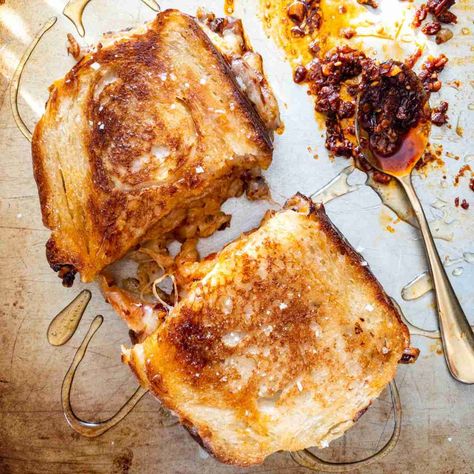 Spicy Grilled Cheese, Masala Toast, Grilled Sandwich Recipe, Sweet N Spicy, Chili Crisp, Spicy Cheese, Deli Sandwiches, Sandwich Ingredients, Toast Sandwich