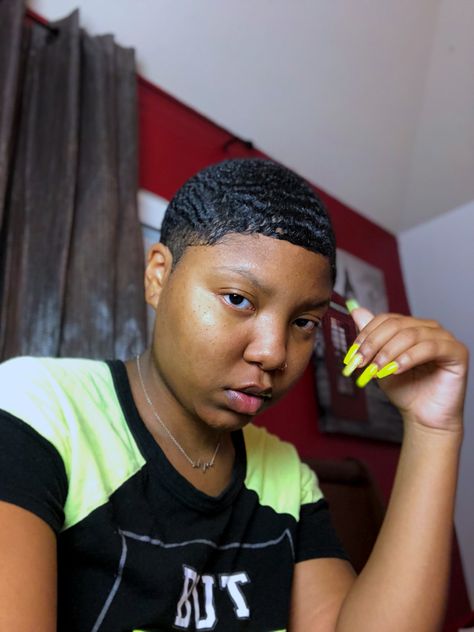 Female waves short hair cut 360 @sincerejourney😍🌊 Female Wavers, Female Wavers With Designs, 360 Waves Hair, Waves Haircut, Tapered Hair, Shaved Hair Designs, Natural Hair Cuts, Big Box Braids Hairstyles, Short Black Hairstyles