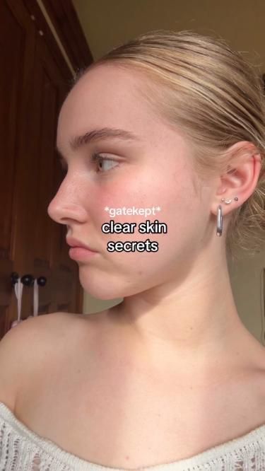 clear skin tips Korean Skin Care Secrets, Haut Routine, Facial Massage Tool, Clear Skin Tips, Beauty Care Routine, Glow Skin, Healthy Skin Tips, Facial Massage, Body Skin Care Routine