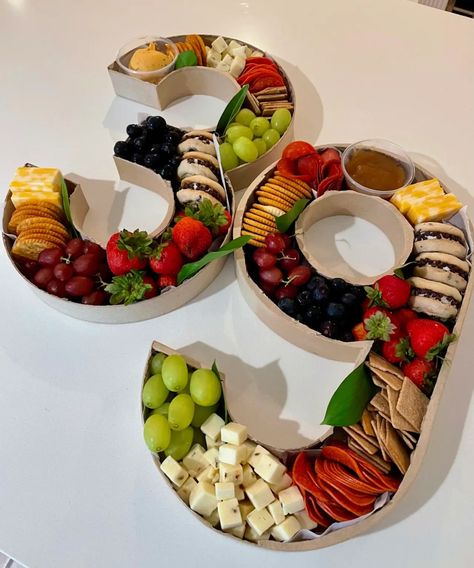 Amazing Charcuterie Board Ideas for Birthday Charcuterie Board For Sweet 16, Number 3 Charcuterie Board, Number Charcuterie Board Ideas, Chucurity Board Ideas, Number Charcuterie Board, Unique Charcuterie Board Ideas, Unique Charcuterie Board, Themed Charcuterie Board, Unique Charcuterie