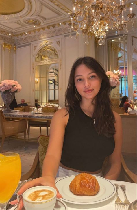 @fiona.bl Diana Casillas, Fiona Barron, Cindy Kimberly, Looks Vintage, On Instagram, Instagram