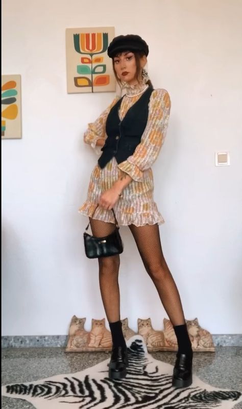 60s Looks Outfits, Wrap Party Outfit, 70s Fashion 2023, Retro Concert Outfit, Winter 80s Outfits, Creative Style Outfits Inspiration, Layered Vest Outfits, Eve Lily Outfits, Eccentric Outfits Street Style