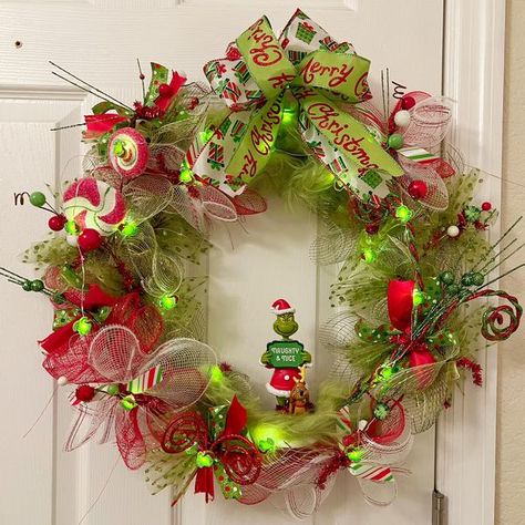 Dollar Tree-Diy’s,Crafting, and Inspirations | I love how this Grinch wreath turned out | Facebook Dollar Tree Grinch Ideas, Diy Grinch Wreath, Grinch Wreath Diy, Diy Grinch, Grinch Wreath, Grinch Party, Inexpensive Crafts, Christmas Ornament Wreath, Wreath Diy