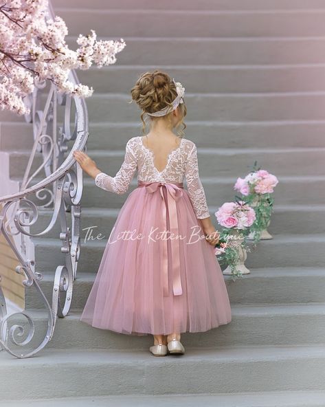 Flower Girl Dress Tulle Flower Girl Dress Long Sleeve Flower | Etsy Green Flower Girl Dress, Boho Flower Girl Dress, Green Flower Girl Dresses, Rustic Flower Girl Dress, Flower Wreath Hair, Boho Flower Girl, Rustic Flower Girls, Tulle Flower Girl Dress, Robes D'occasion