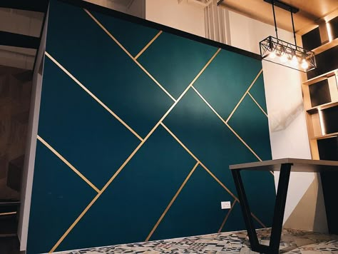 Gold Tape Wall Design, Geometric Wall Painting, Room Paint Designs, Gold Accent Wall, Geometric Wall Paint, Wall Paint Patterns, Wall Color Combination, Green Accent Walls, Tape Wall