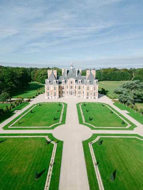 French Castle: Château de Nainville-les-Roches - Maison Janneau French Chateau Floor Plans, French Chateau Aesthetic, French Chateau Exterior, Chateau Floor Plans, Chateau Aesthetic, French Chateau Mansion, Chateau Exterior, Modern French Chateau, Paris Chateau