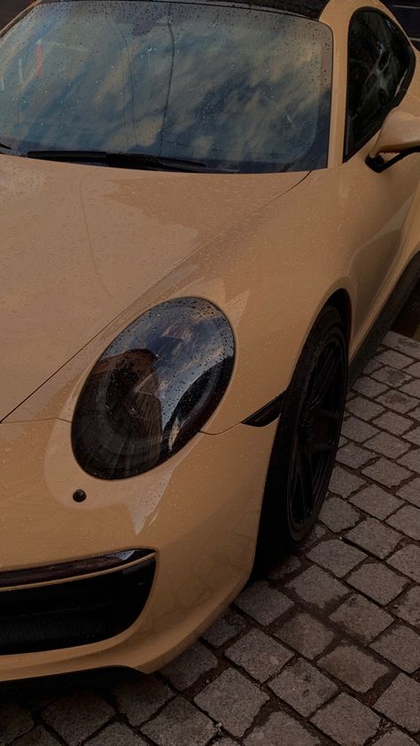 Beige Car Aesthetic, Cars Porsche, Aesthetic Widget, Cars Aesthetic, Girls Driving, Rachel Green, Brown Aesthetic, Car Wallpapers, Green Aesthetic