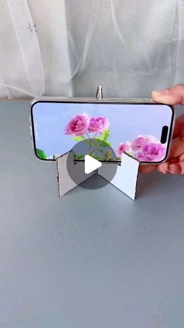 How To Make A Phone Holder, Mobile Holder Phone Stand, Diy Phone Stand, Holder For Phone, Iphone Info, Rock Beach, Iphone Holder, Mobile Stand, Mobile Holder